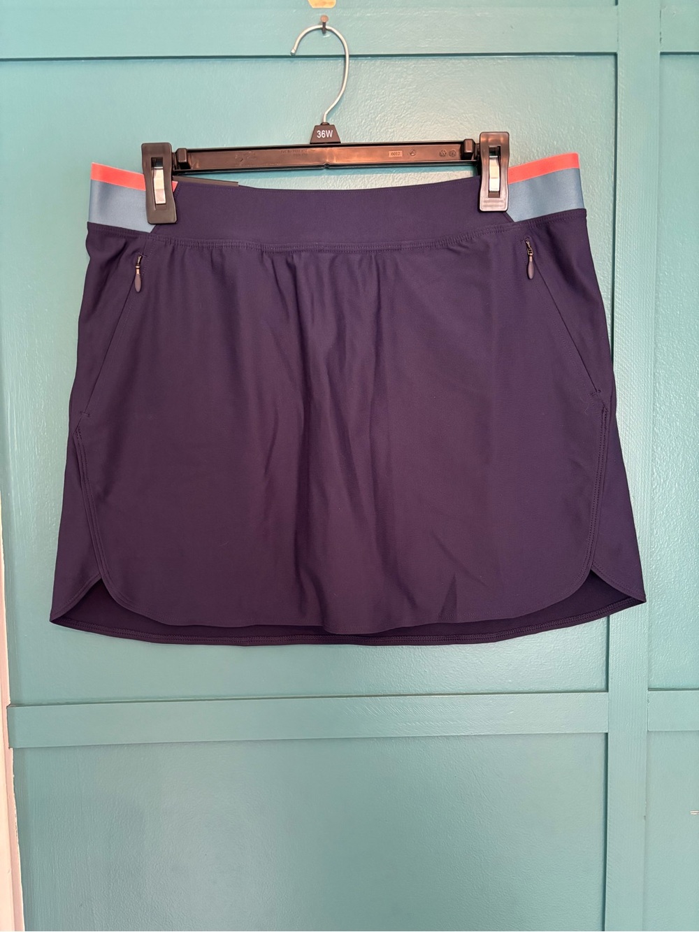 NWT Under Armour Women's Links Knit Skort in Navy Blue with Waist Detail Size M
